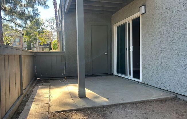 2 beds, 1 bath, 875 sqft, $2,550, Unit 19