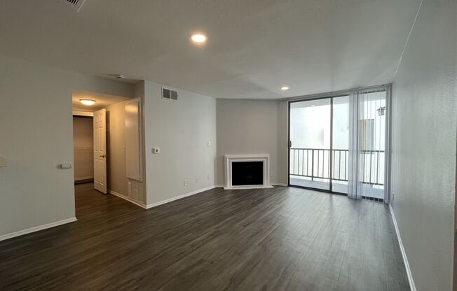 2 beds, 2 baths, 1,200 sqft, $2,748, Unit 304