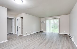 2 beds, 1 bath, 750 sqft, $1,049, Unit 2011 - C