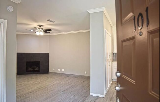 7340 Skillman St #101