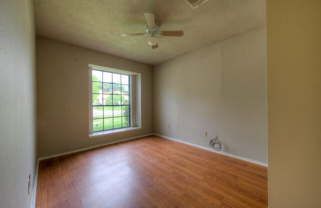 Come see this one story home!