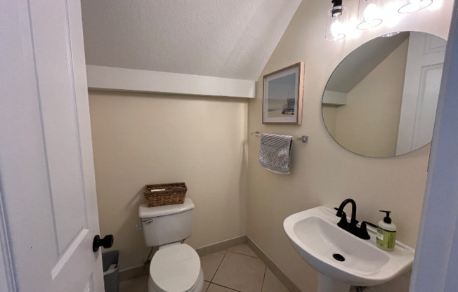 126 LK MONTEREY CIR