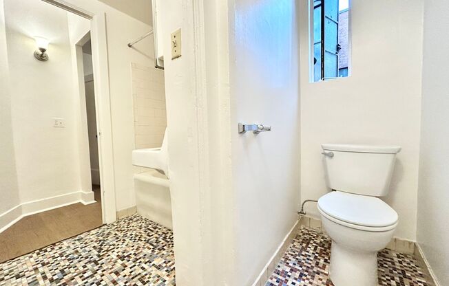 1 bed, 1 bath, 351 sqft, $1,350, Unit 405