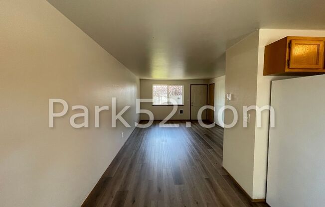 2 Bedroom 1 Bathroom Duplex in Tacoma- 4318 S Alder St