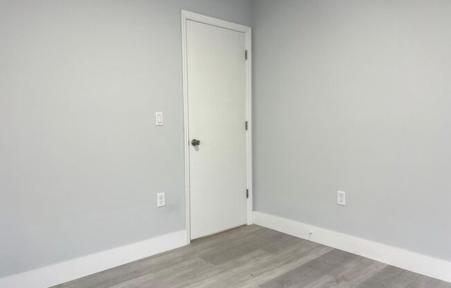 2 beds, 1 bath, 750 sqft, $1,800, Unit 5300-7