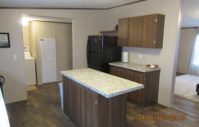 3 beds, 2 baths, $1,395