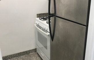 1 bed, 1 bath, 637 sqft, $4,800, Unit 5D