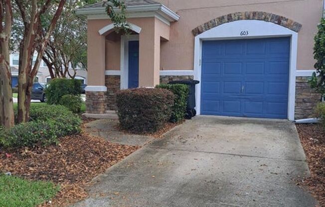 Cute 3/2.5 Townhome in Oakleaf