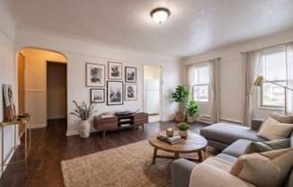 1 bed, 1 bath, 749 sqft, $1,695, Unit 0305