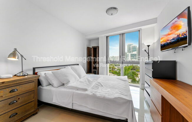 2 beds, 2 baths, 1,128 sqft, $5,000, Unit 605
