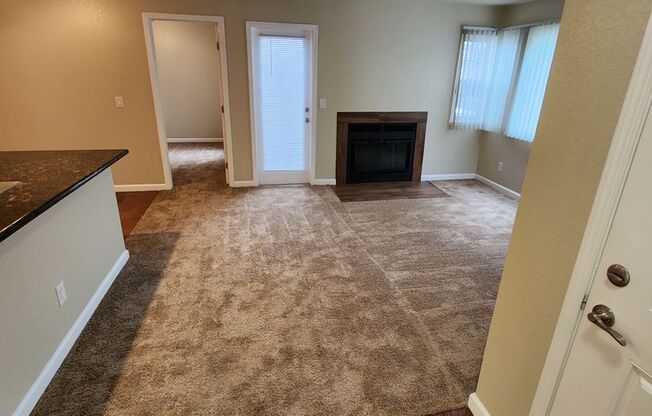 2 beds, 1 bath, 825 sqft, $1,820, Unit 205