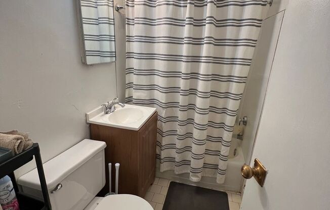 1 bed, 1 bath, 750 sqft, $795, Unit #80
