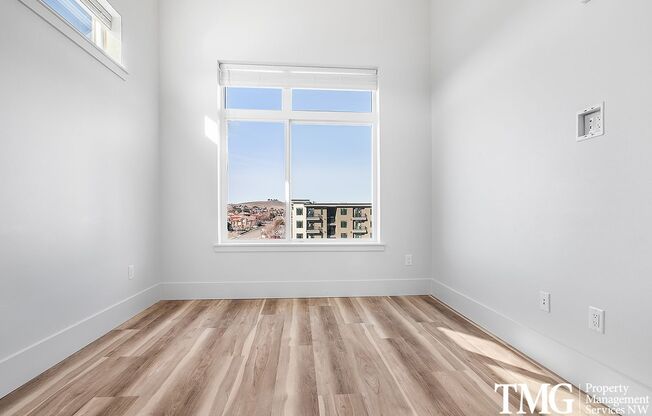1 bed, 1 bath, 570 sqft, $1,650, Unit 210