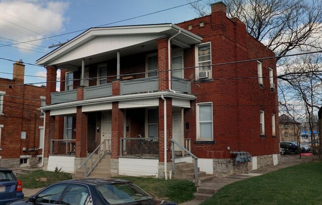 1574 Indianola Ave