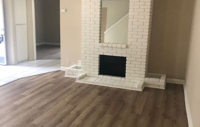 Beautifully Updated 3 Bed/2 Bath Single Family Home in Irvine's Orange Tree Community!