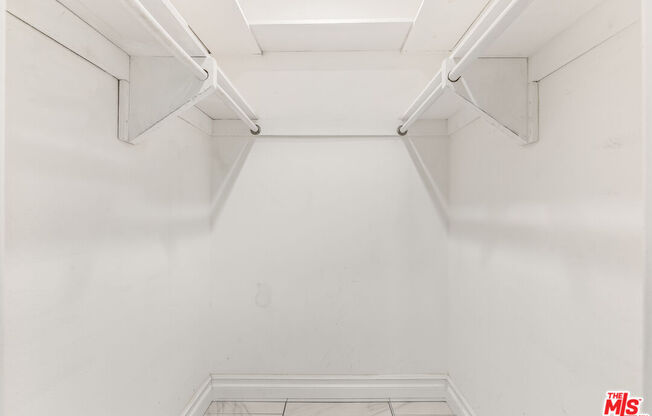 1 bed, 2 baths, 1,076 sqft, $3,750, Unit 1103