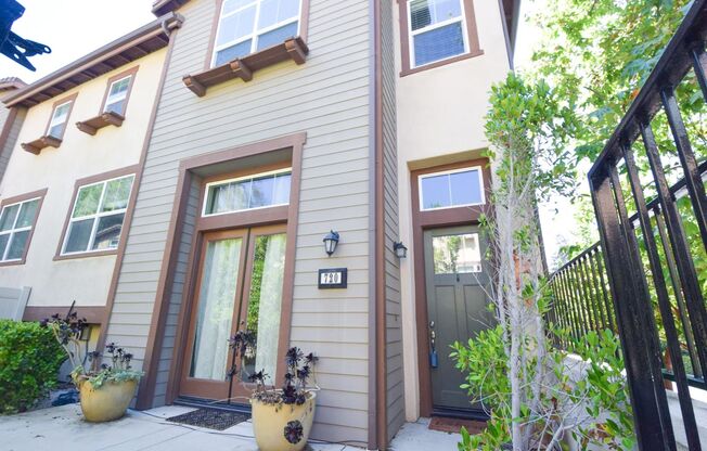 3BED/3BATH Townhome in Thousand Oaks