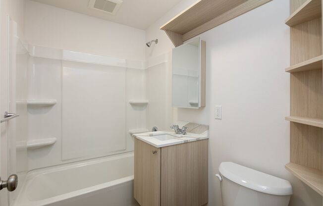 2 beds, 1 bath, 867 sqft, $3,225, Unit 102