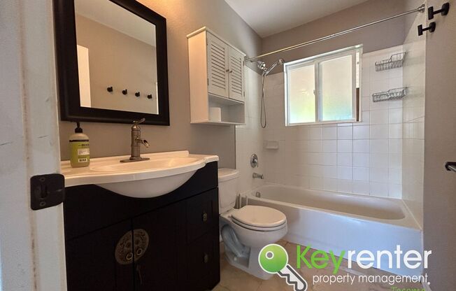 2 beds, 1 bath, $2,295