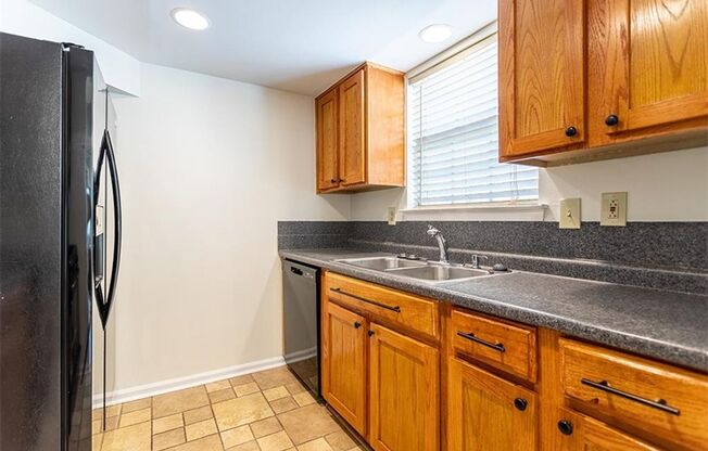 2 beds, 2.5 baths, $1,450