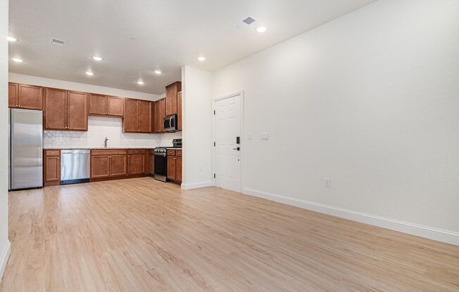 Ground Level Condo - 2 Bedrom 2 Bathroom in Chatfield Bluffs