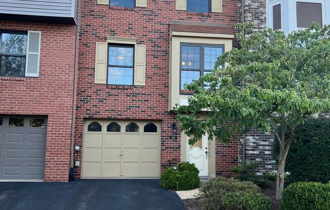 Robinson 2 Bed, 2.5 Bath Townhouse in Private Community