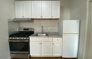 2 beds, 1 bath, 700 sqft, $1,735, Unit 202