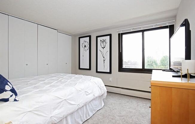 215 Oak Grove