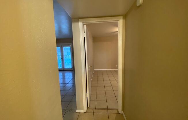 1 bed, 1 bath, $695