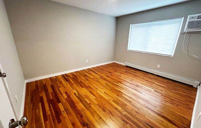 2 beds, 1 bath, 650 sqft, $1,095, Unit 3060-314