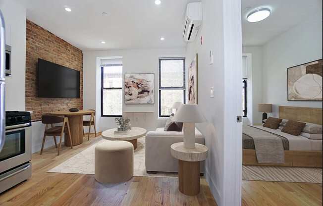 132 HANCOCK ST