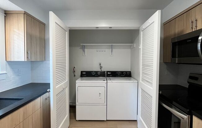 2 beds, 1 bath, $1,995, Unit 6