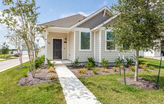 Cozy corner lot home in Harvest Ridge community