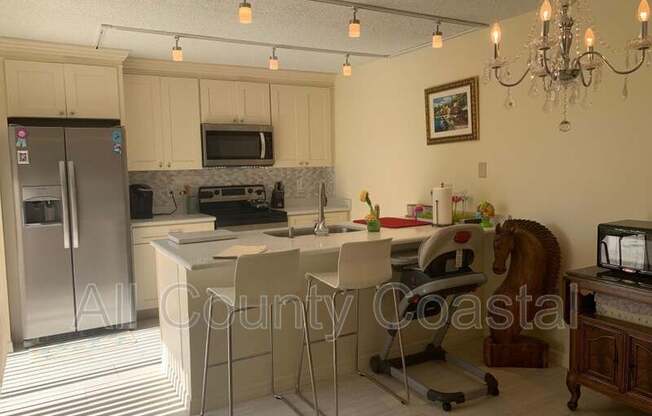 623 BUTTONWOOD LN
