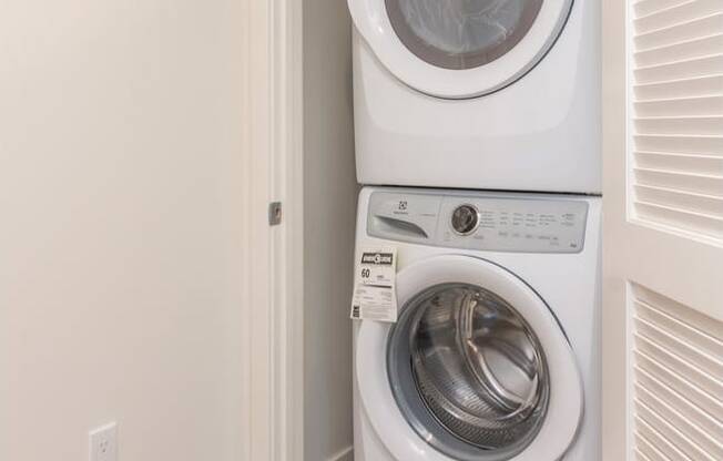 Full size stackable washer & dryer