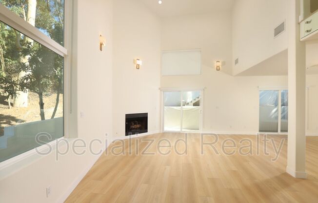 1827 Hill Drive