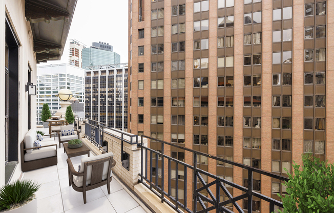 1 bed, 1 bath, $6,100, Unit 25E
