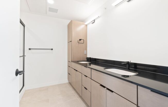 1 bed, 1 bath, 726 sqft, $1,750, Unit 218