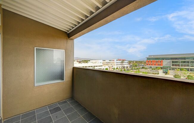 1 bed, 2 baths, $1,750, Unit 409