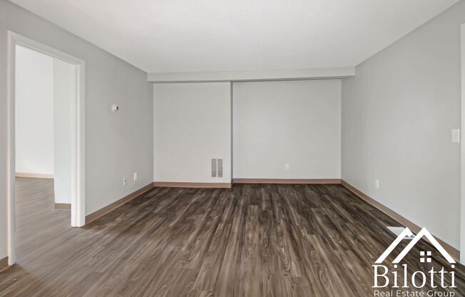 2 beds, 1 bath, 750 sqft, $1,650, Unit 107