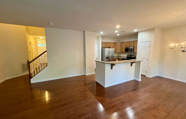 3BR/2B Townhome in Great Ballantyne Location