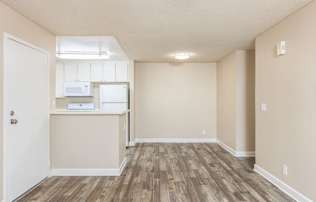 Willow Creek Apartments