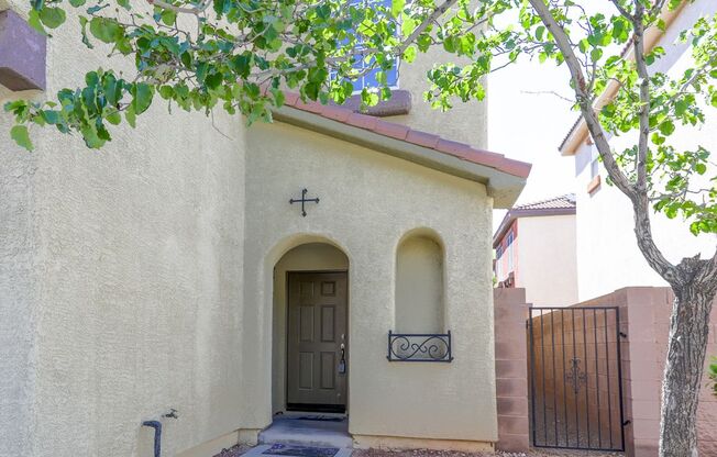 3 Bedroom And Loft Southwest Gated Community Home