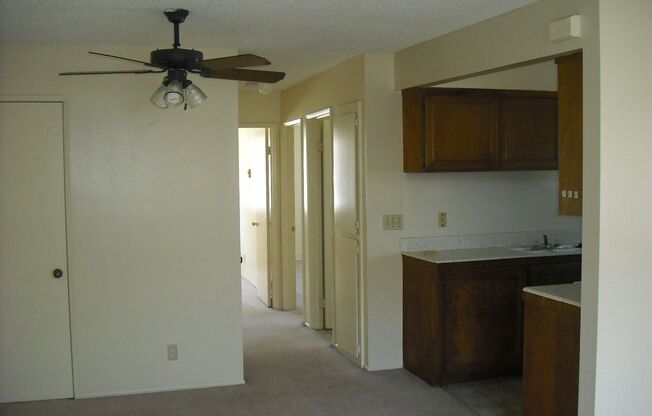 2 beds, 1 bath, $2,600