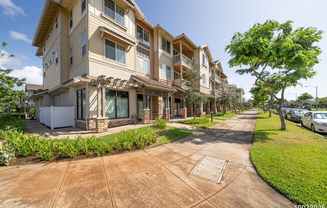 3 Bd/2Ba Beautiful Townhouse Move In Ready (Kapolei) $3,500
