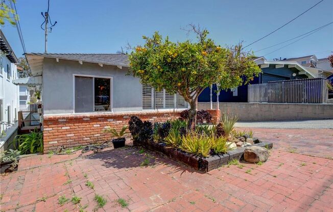 Charming 3 bedroom home in Manhattan Beach