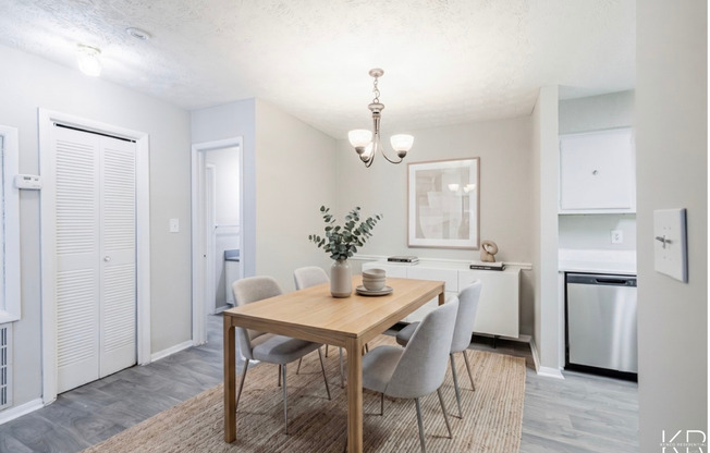 1 bed, 1 bath, 612 sqft, $895, Unit H094