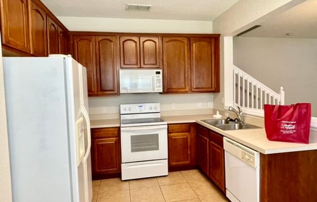 3 beds, 2.5 baths, $2,150