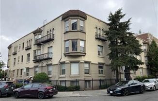 Welcome to Roycroft! A beautiful turn of the century property in Capitol Hill! First month free!