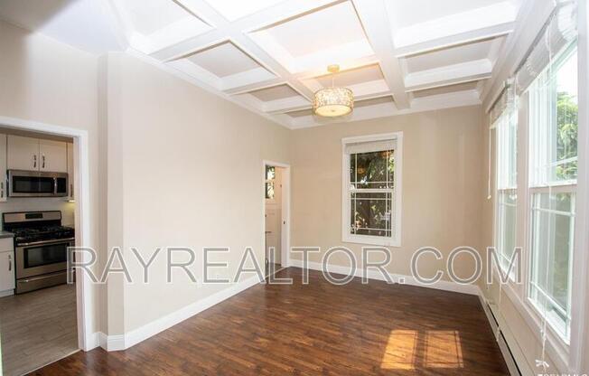 500 EUGENIA AVE